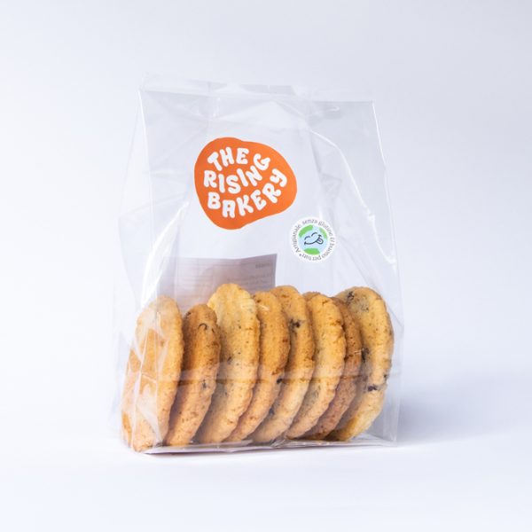 cookies biscotti con gocce di cioccolato