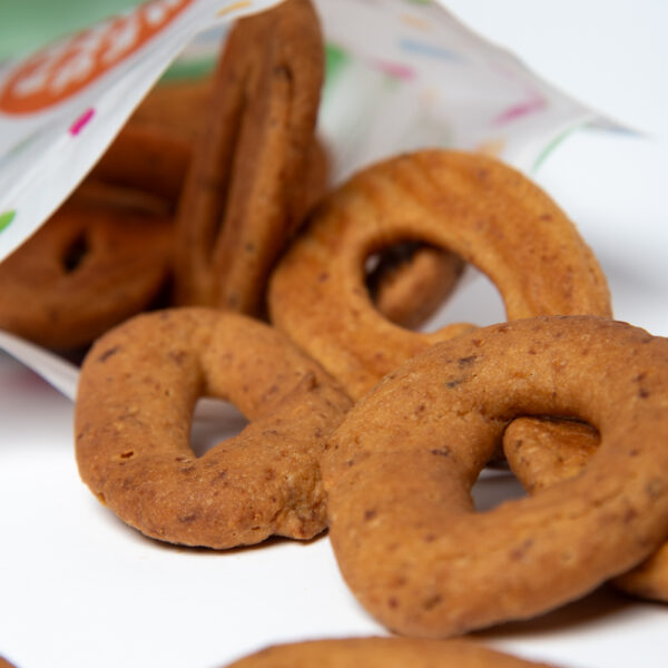 Taralli cipolla e uvetta da vicino